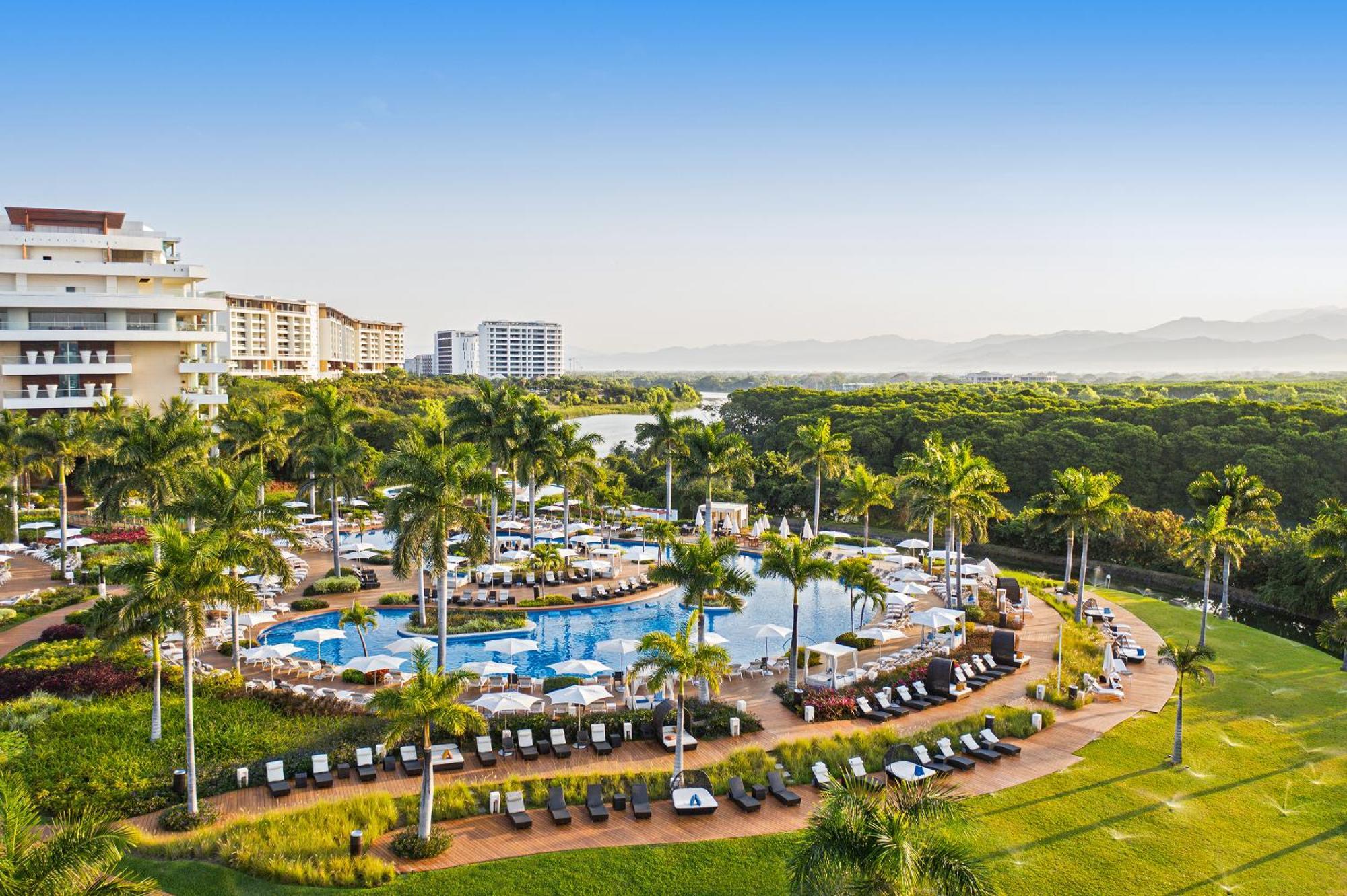 Bon Park Hotel At Vidantaworld ヌエボ・バジャルタ エクステリア 写真